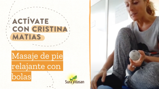 Masaje de pie relajante con bolas